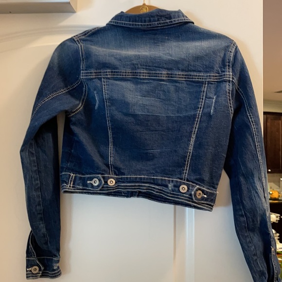 Amethyst jeans Medium and Distressed Jean Short Jean-jacket - Picture 4 of 5